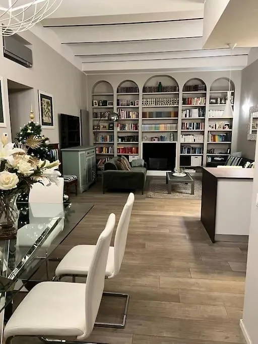 Apartment Nel Cuore Di Bologna Italy