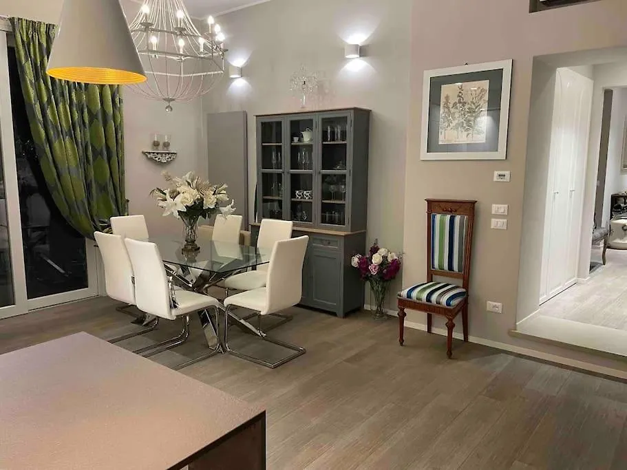 Apartment Nel Cuore Di Bologna