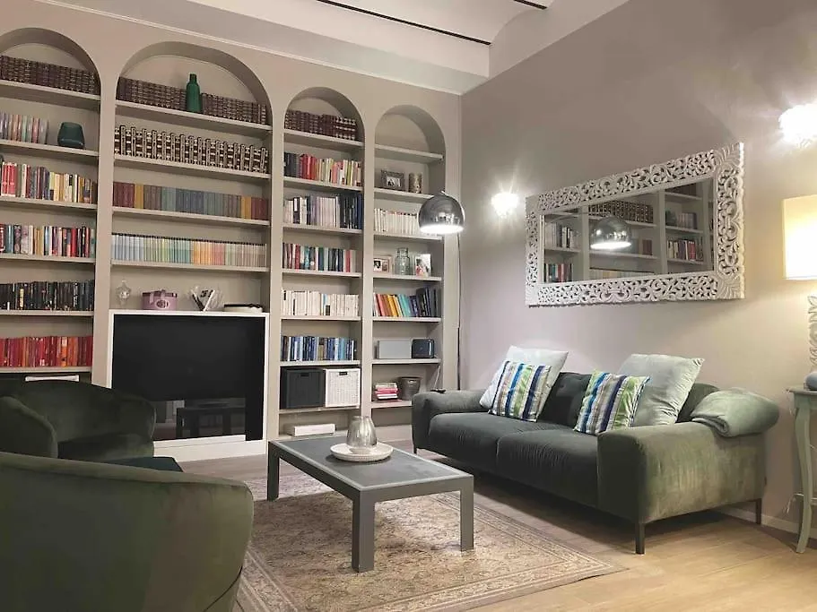 Apartment Nel Cuore Di Bologna Italy